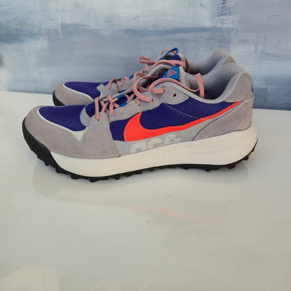 👟 NIKE ACG Grey Lowcate Athletic Trail Shoes , SIZE 10, like new! - Picture 3 of 16